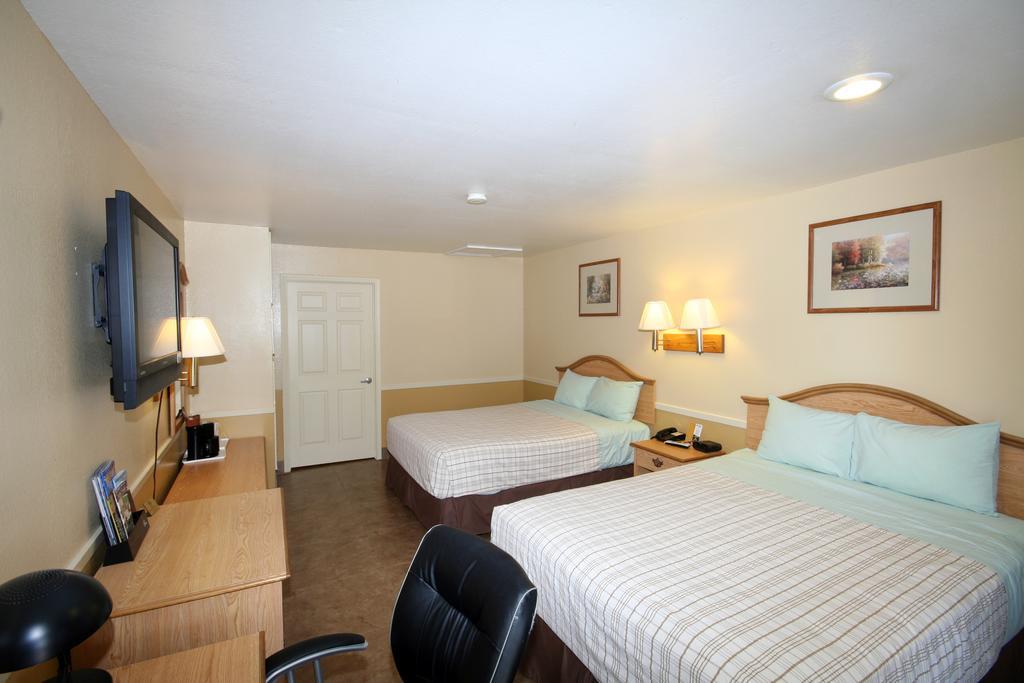 Edinburg Executive Inn Buitenkant foto