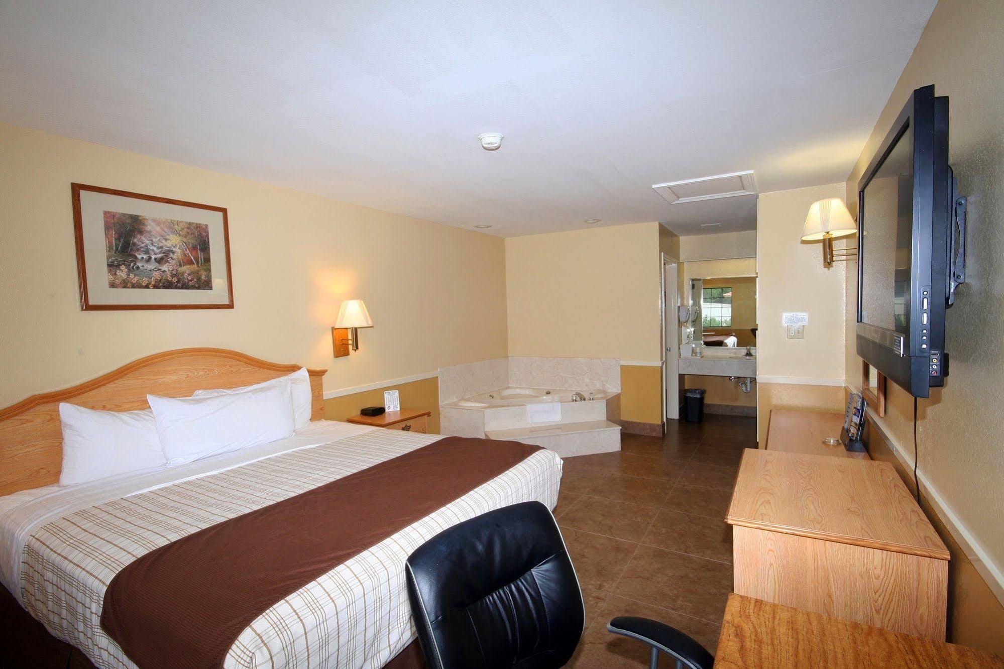 Edinburg Executive Inn Buitenkant foto